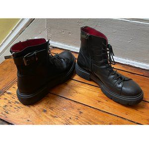 Saint + Sofia 39 Biker Boots